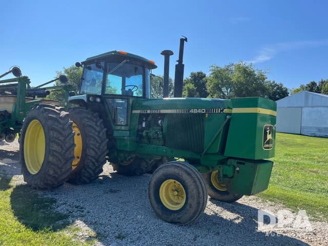 Image of John Deere 4840 equipment image 4