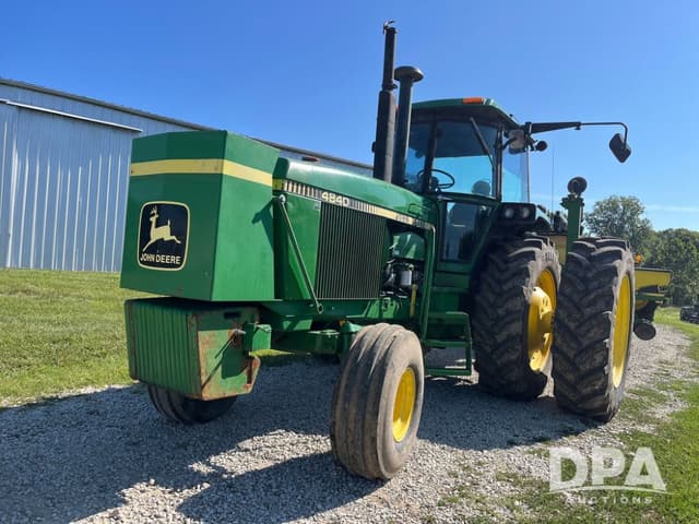 Image of John Deere 4840 equipment image 1