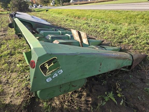 Image of John Deere 643 equipment image 2