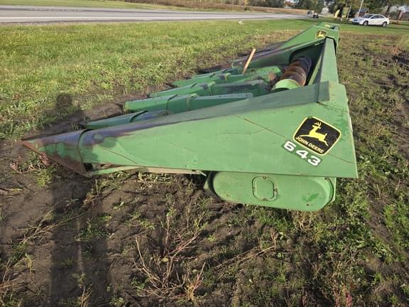 Image of John Deere 643 equipment image 4