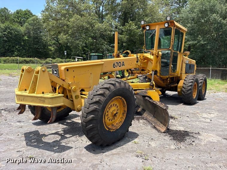 Image of John Deere 670A Primary image