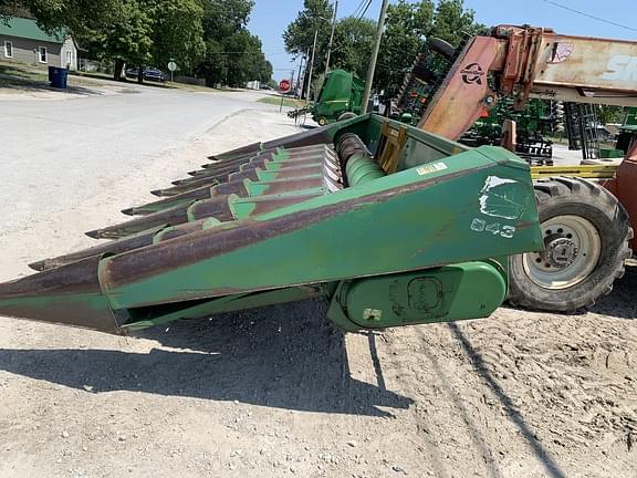 Image of John Deere 843 equipment image 1