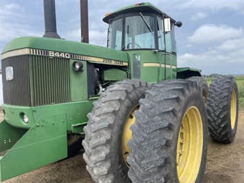 Main image John Deere 8440