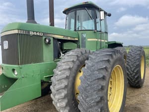 1981 John Deere 8440 Image