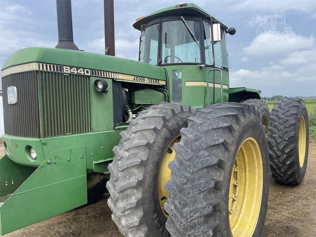 1981 John Deere 8440 Stock No. 226693491 Tractors For Sale with 8,122