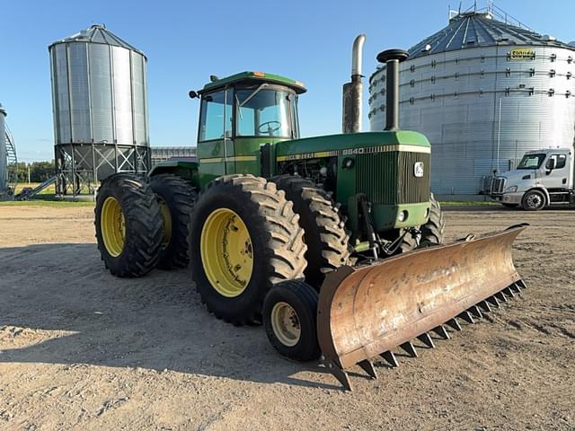 Image of John Deere 8640 equipment image 1