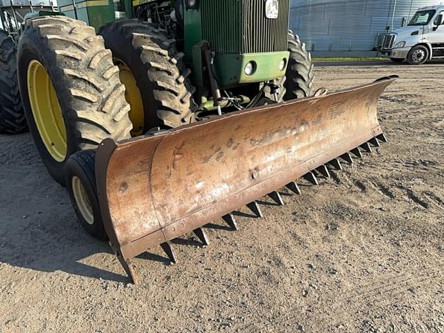 Image of John Deere 8640 equipment image 4