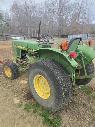 Image of John Deere 850 equipment image 1