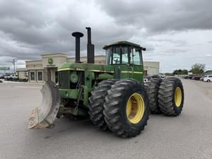 1981 John Deere 8640 Image
