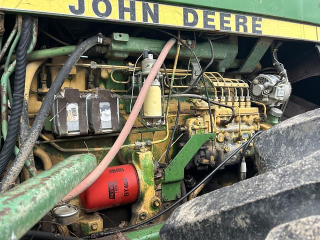 Image of John Deere 8640 equipment image 4