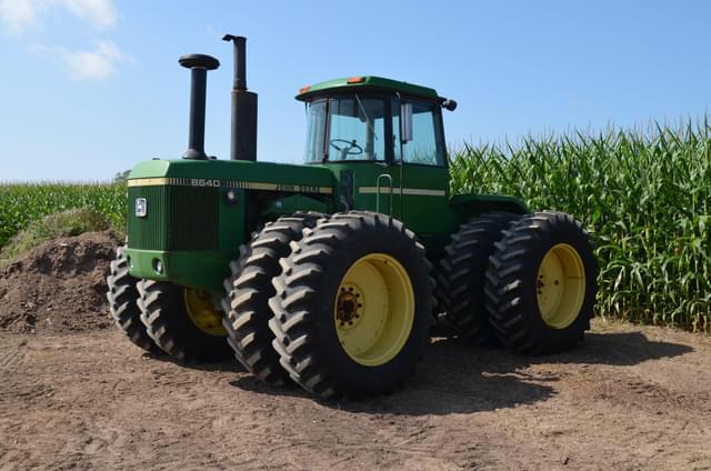 Image of John Deere 8640 equipment image 2