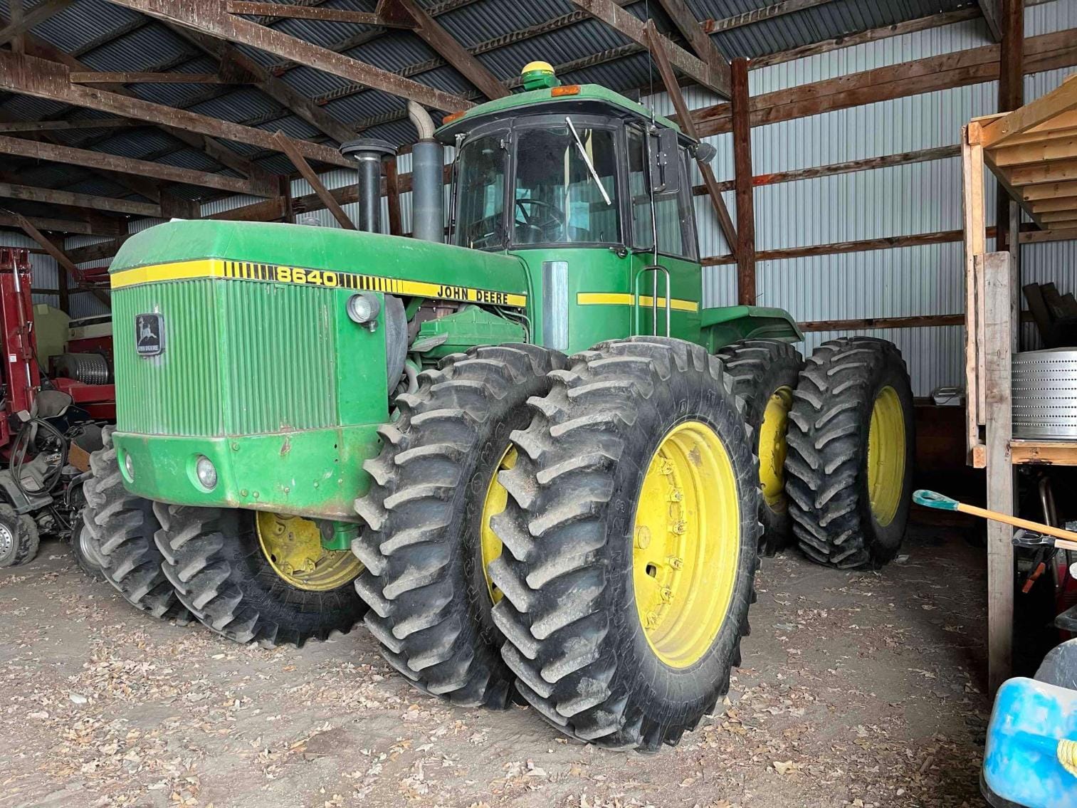 Main image John Deere 8640