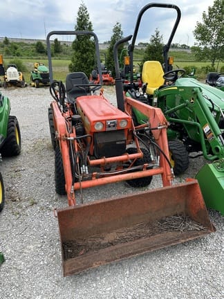 Main image Kubota B7100