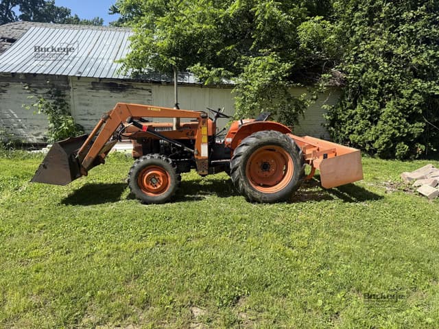 Image of Kubota L245DT equipment image 1