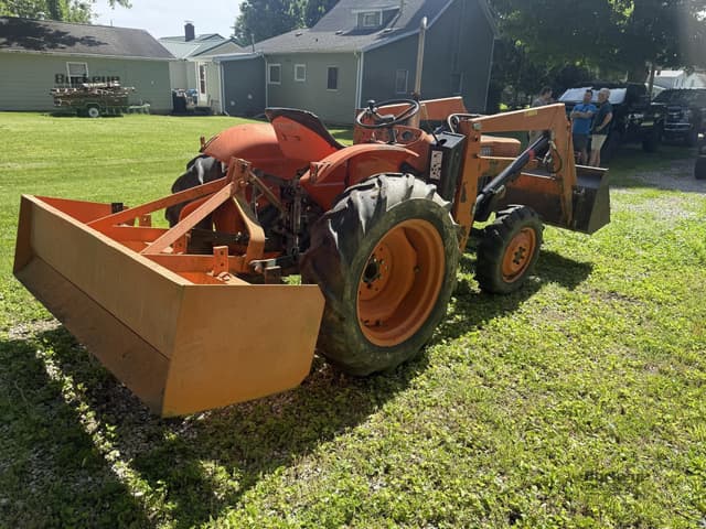 Image of Kubota L245DT equipment image 4