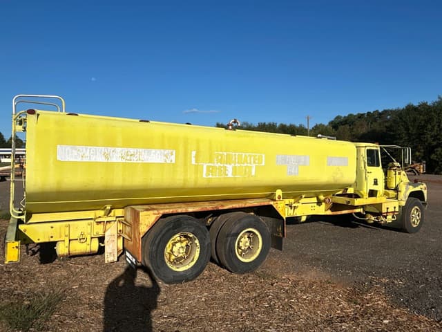 Image of Mack DM492S equipment image 3