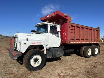 Main image Mack Dump Truck