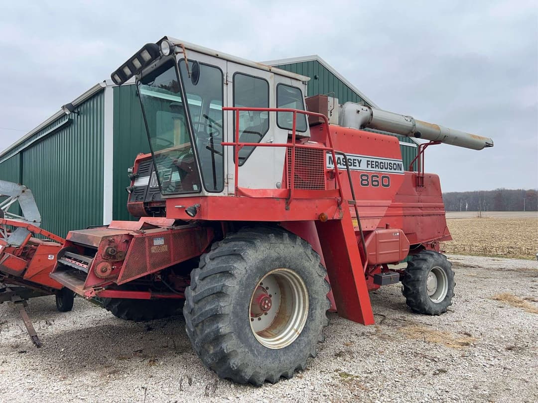 Image of Massey Ferguson 860 Primary image