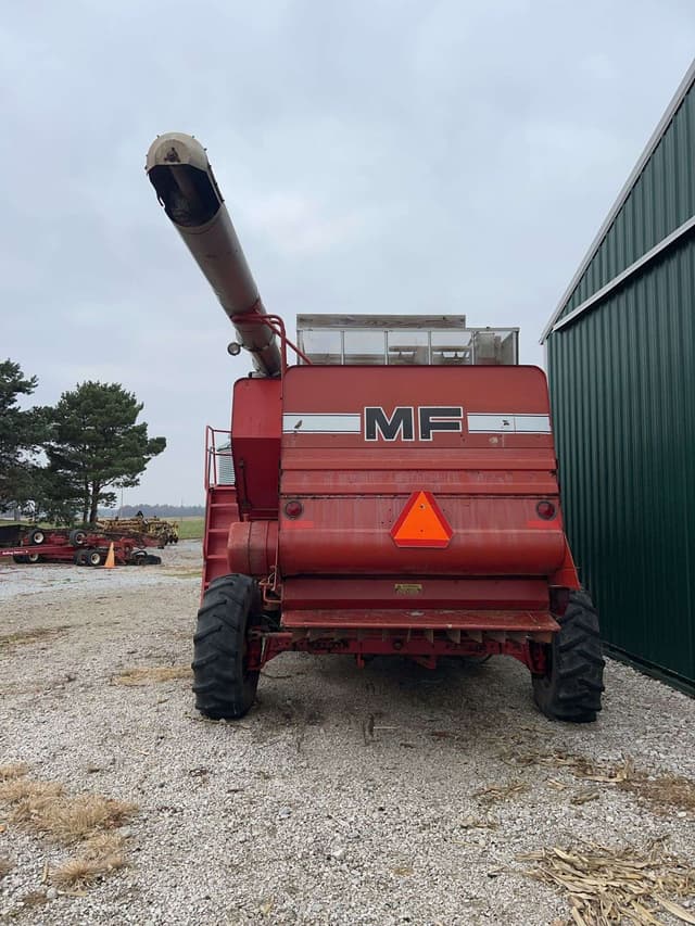 Image of Massey Ferguson 860 equipment image 3