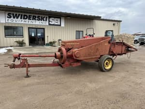 1981 New Holland 310 Image