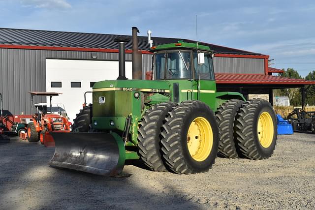 Image of John Deere 8640 equipment image 1