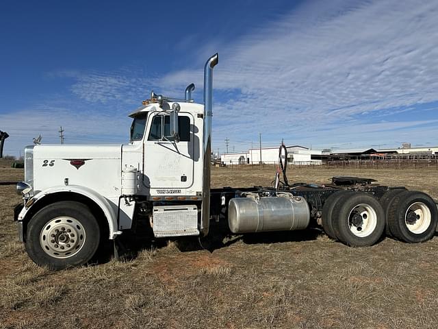 Image of Peterbilt 359 equipment image 1