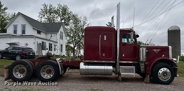 Image of Peterbilt 359 equipment image 3