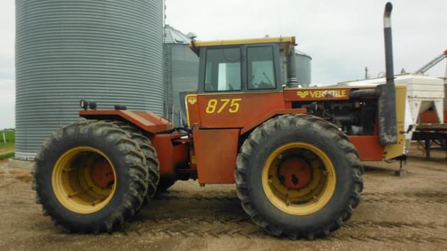 Image of Versatile 875 equipment image 3