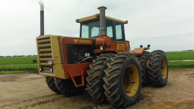 Image of Versatile 875 equipment image 1