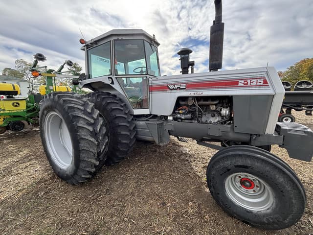 Image of White 2-135 equipment image 1