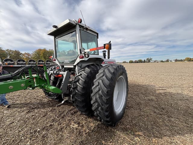 Image of White 2-135 equipment image 3