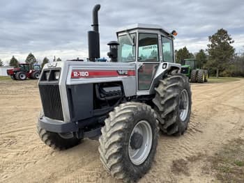 1981 White 2-180 Equipment Image0
