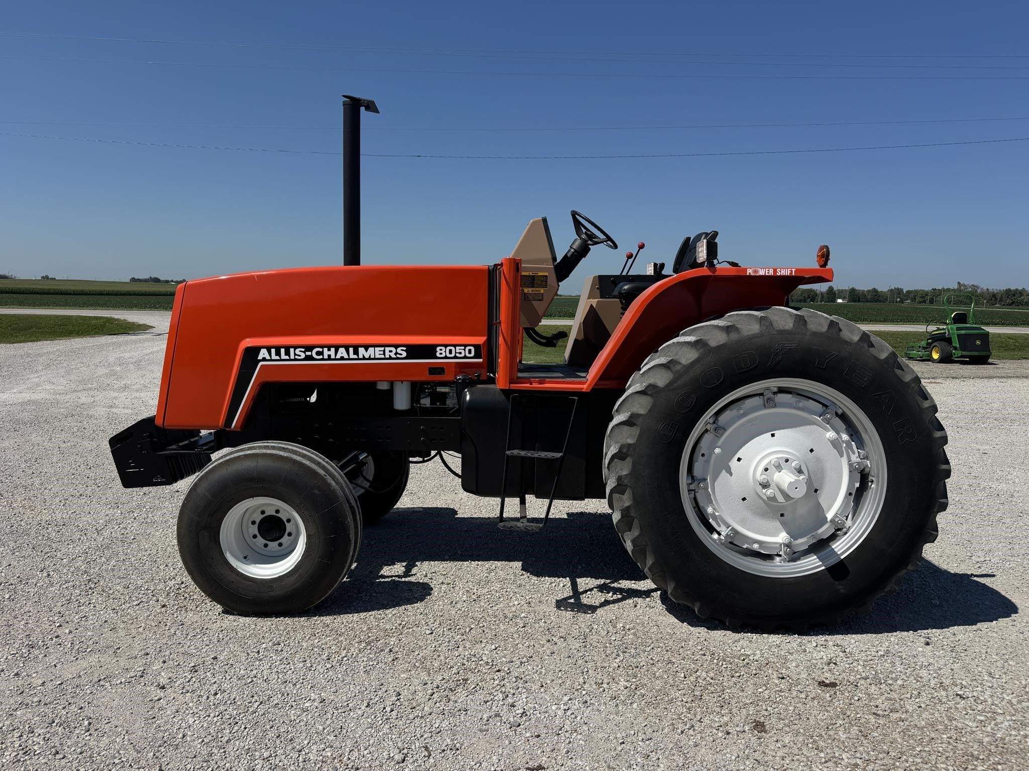 1982 Allis Chalmers 8050 Equipment Image0