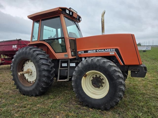 Image of Allis Chalmers 8070 equipment image 2
