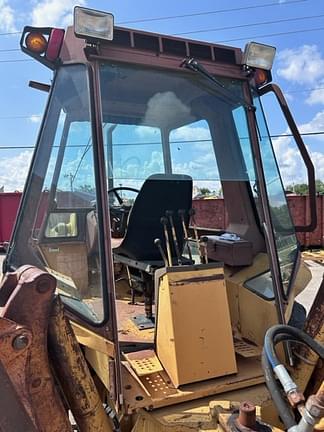 Main image Case 580E 11
