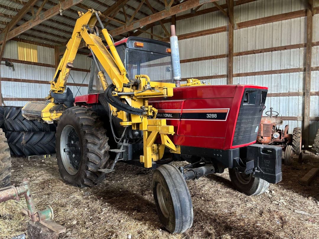 Image of International Harvester 3288 Image 0
