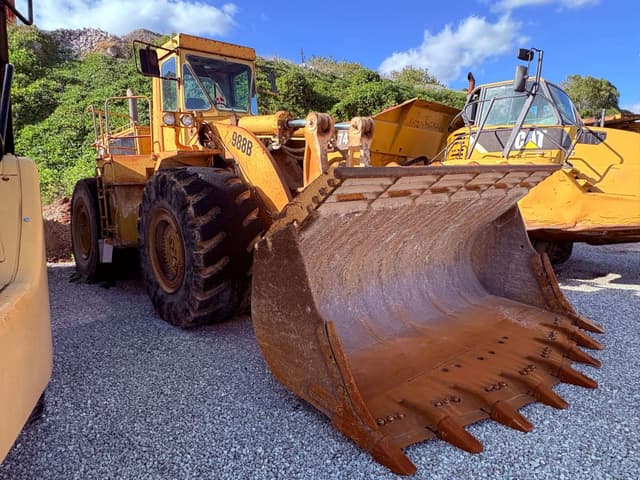 Image of Caterpillar 988B equipment image 3
