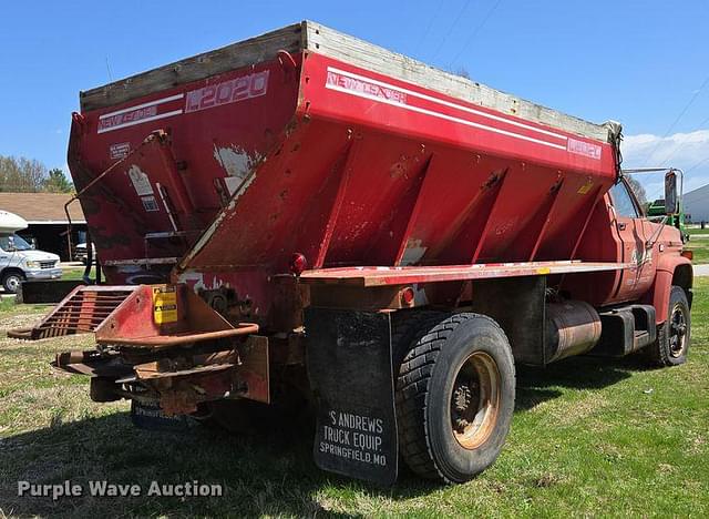 Image of Chevrolet 70 equipment image 4