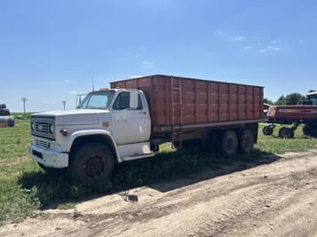 Main image Chevrolet 70
