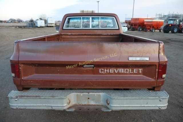 Image of Chevrolet Custom Deluxe 10 equipment image 4