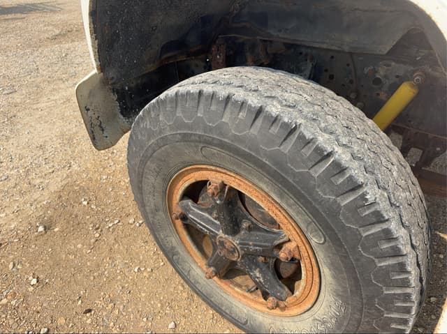 Image of Chevrolet D6500 equipment image 2