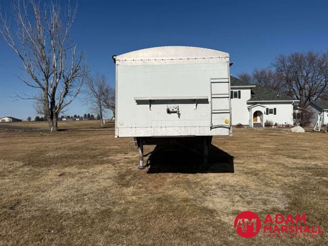 Image of Cornhusker 800 equipment image 2