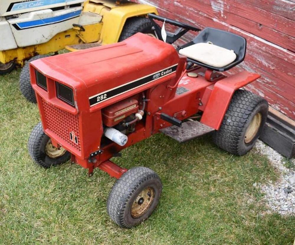 1982 Cub Cadet 282 Other Equipment Turf for Sale | Tractor Zoom