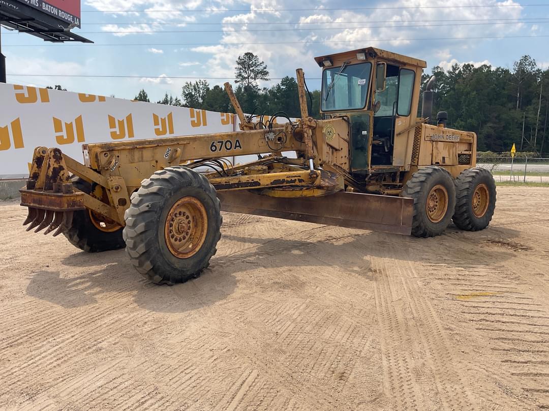 Image of John Deere 670A Primary image