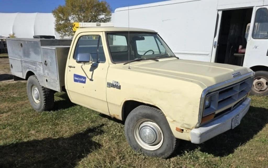 Image of Dodge Ram 350 Primary image