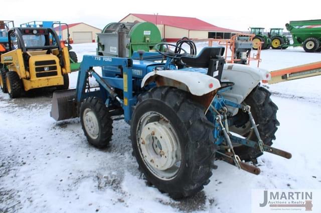 Image of Ford 1700 equipment image 3