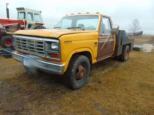 1982 Ford F-350 Equipment Image0