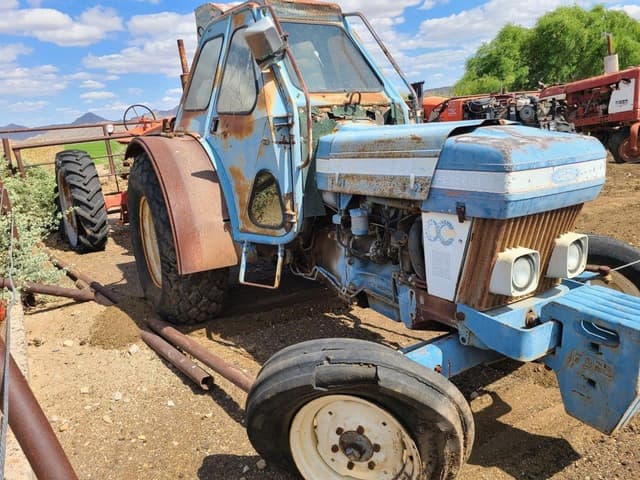 Image of Ford 4610 equipment image 2