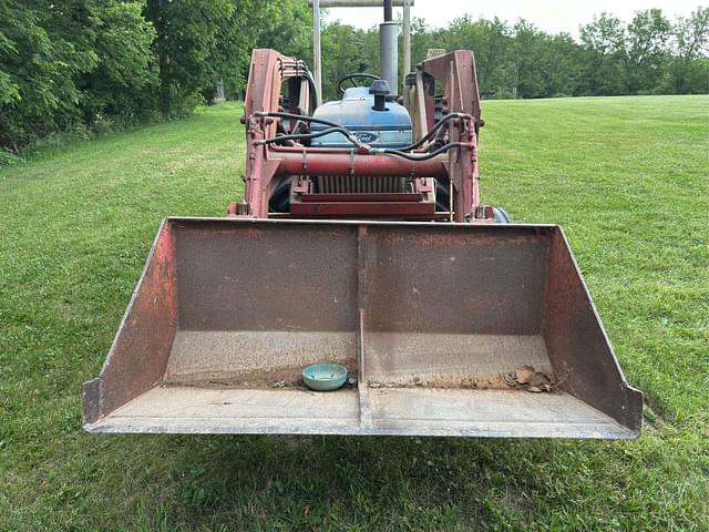 Image of Ford 4610 equipment image 1