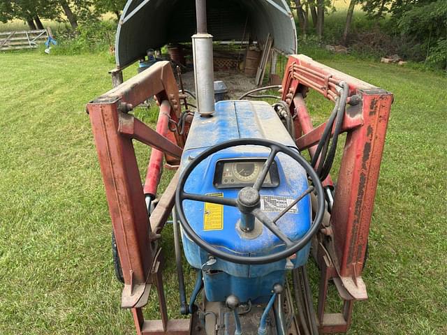 Image of Ford 4610 equipment image 4